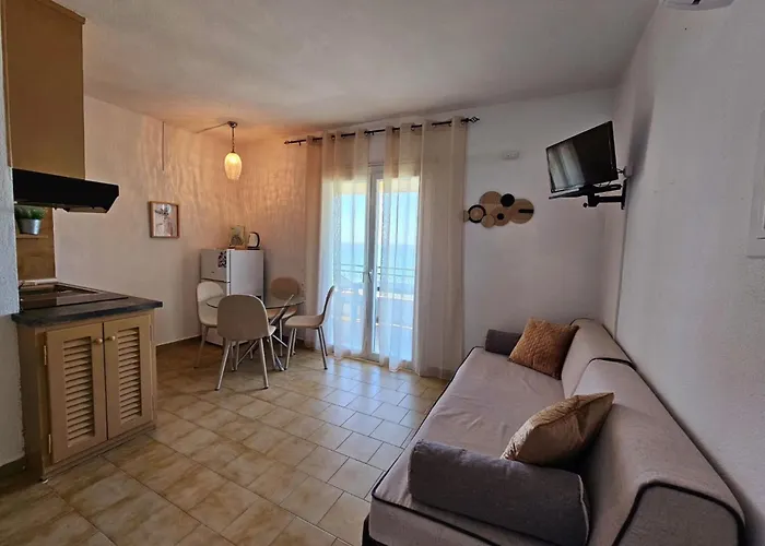 Corfu Menigos 25 *
