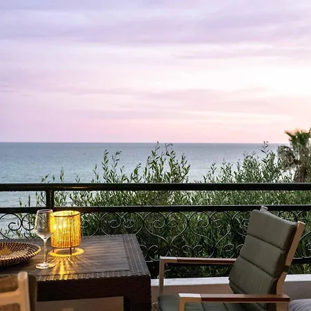 Διαμέρισμα Corfu Menigos 25 *