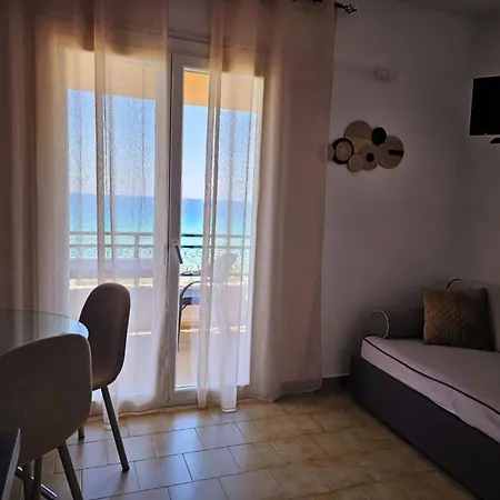 Διαμέρισμα Corfu Menigos 25 *