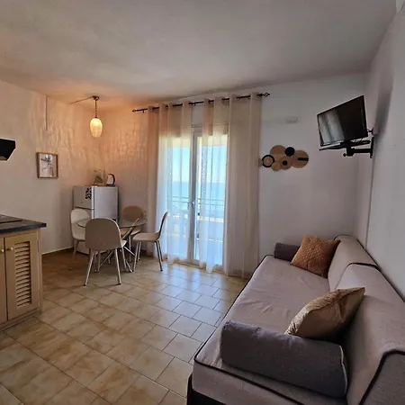 Corfu Menigos 25 *