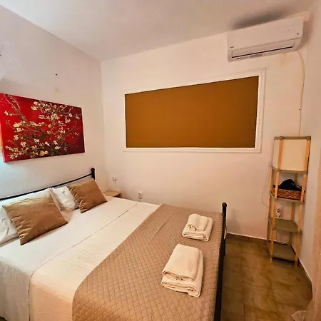 公寓 Corfu Menigos 25 *