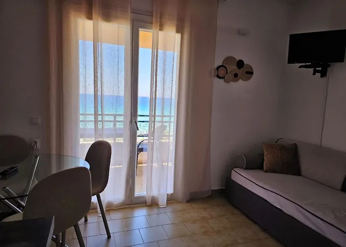 Apartamento Corfu Menigos 25 *